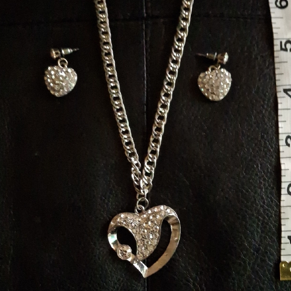 Elegant Silver Heart Necklace and Earring Set